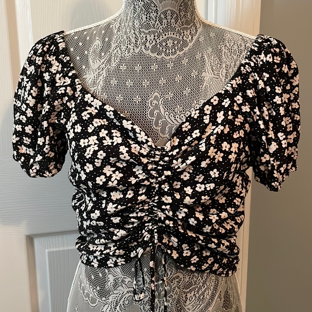 H&M off the shoulder blouse